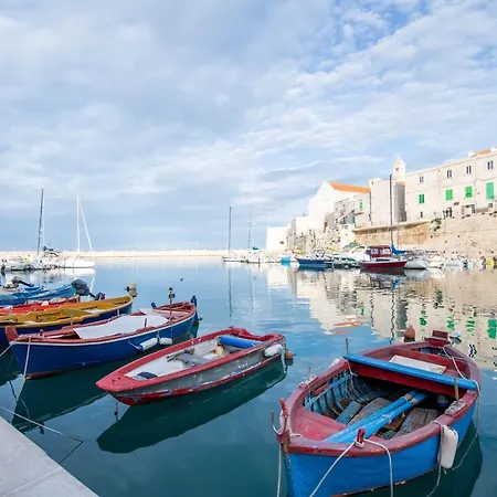 Sea Front Historic House In The Heart Of Old Town, Inside Torrione Aragonese Giovinazzo